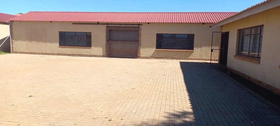 To Let commercial Property for Rent in Potchefstroom Industrial North West